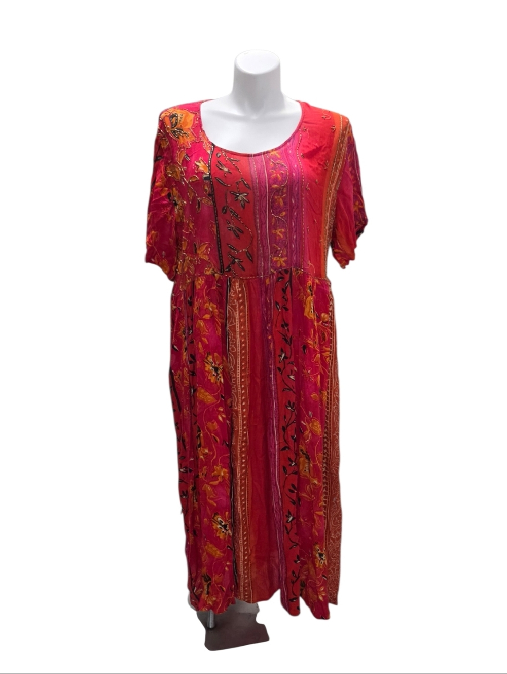 Vintage MPH Size 2X Red Mixed Print Floral Scoop-Neck Maxi Dress